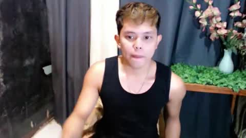 Snapshot of seductive_maxxx chatting on April 26, 9:29 am Max online show from April 26, 9:29 am
