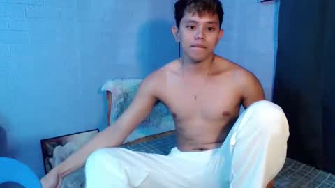 Snapshot of seductive_maxxx chatting on May 11, 11:49 am Max online show from May 11, 11:49 am