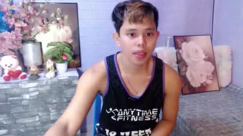Snapshot of seductive_maxxx chatting on May 14, 2:02 pm Max online show from May 14, 2:02 pm