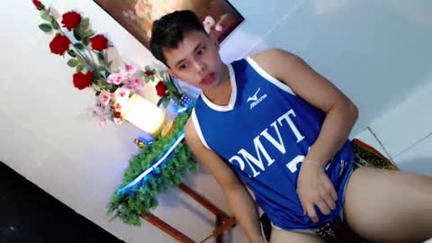 Snapshot of seductive_maxxx chatting on May 26, 8:43 am Max online show from May 26, 8:43 am