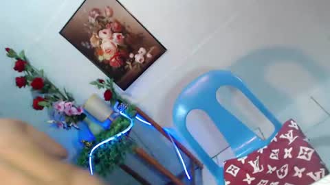 Snapshot of seductive_maxxx chatting on June 27, 12:33 pm Max online show from June 27, 12:33 pm