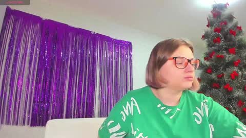 seductive_she_wolf online show from December 28, 1:28 pm