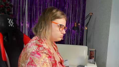 seductive_she_wolf online show from January 28, 12:57 am