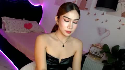 Vanessa online show from May 7, 10:37 pm