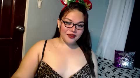 Snapshot of seductivecurvesxxx chatting on December 18, 5:02 am Its me Jazzi online show from December 18, 5:02 am