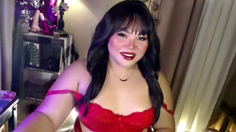 Snapshot of seductivecurvesxxx chatting on June 15, 4:42 pm Its me Jazzi online show from June 15, 4:42 pm