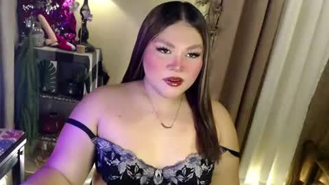 Snapshot of seductivecurvesxxx chatting on June 21, 8:50 am Its me Jazzi online show from June 21, 8:50 am