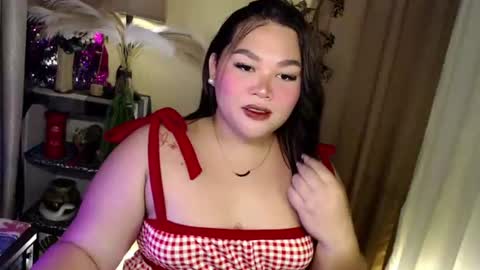 Snapshot of seductivecurvesxxx chatting on July 23, 4:16 pm Its me Jazzi online show from July 23, 4:16 pm