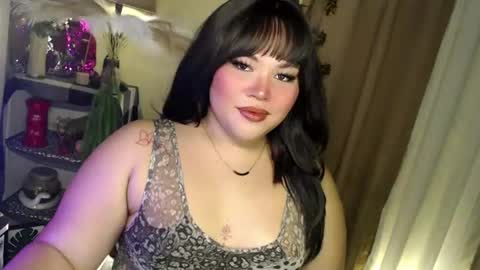 Snapshot of seductivecurvesxxx chatting on July 28, 6:20 pm Its me Jazzi online show from July 28, 6:20 pm