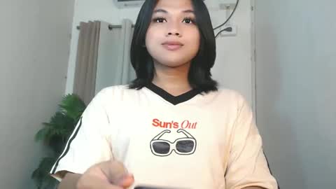 Snapshot of seductivedeluxe69 chatting on May 24, 9:20 pm Deluxe online show from May 24, 9:20 pm