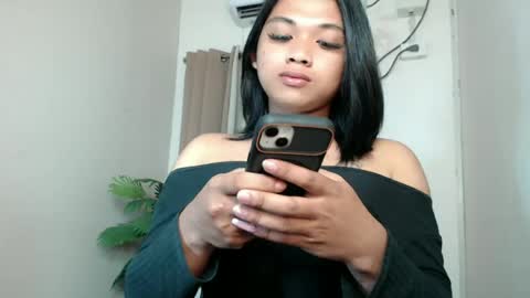 Deluxe online show from July 13, 9:06 pm