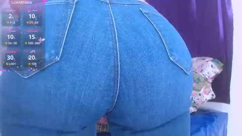 Snapshot of seductivespellvagina80 chatting on November 13, 12:59 pm Estefany online show from November 13, 12:59 pm