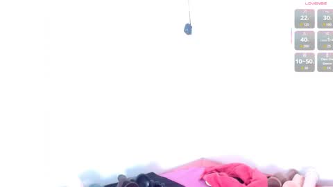 Snapshot of seductivespellvagina80 chatting on April 11, 5:45 am Estefany online show from April 11, 5:45 am