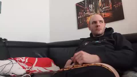 Sebastian online show from March 8, 9:13 am