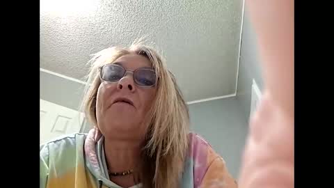 seeking1976 online show from May 2, 9:58 am
