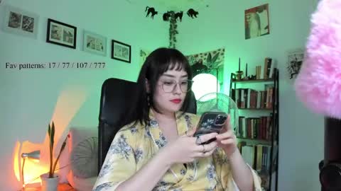 Snapshot of segismunda chatting on May 28, 11:57 pm Luciana online show from May 28, 11:57 pm