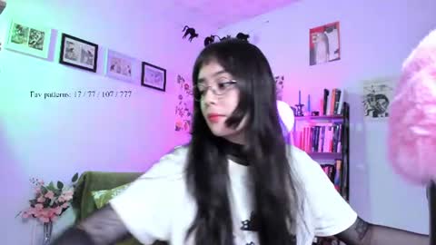 Snapshot of segismunda chatting on August 3, 6:33 pm Luciana online show from August 3, 6:33 pm