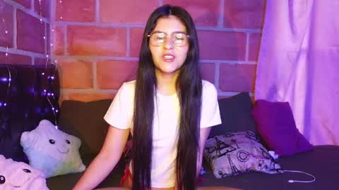 seleena_01 online show from June 6, 11:09 pm