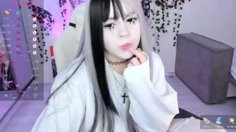 Selena  online show from November 9, 4:44 am