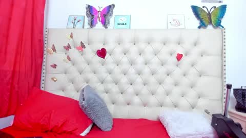 Snapshot of selena_beautyy chatting on May 7, 8:47 pm selena_beautyy online show from May 7, 8:47 pm