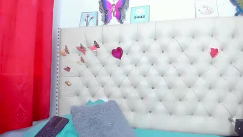 Snapshot of selena_beautyy chatting on May 16, 7:34 pm selena_beautyy online show from May 16, 7:34 pm