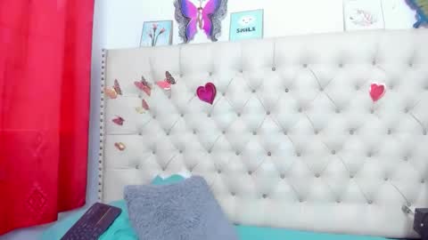 Snapshot of selena_beautyy chatting on May 16, 7:45 pm selena_beautyy online show from May 16, 7:45 pm
