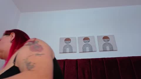 Selena online show from December 2, 12:10 pm