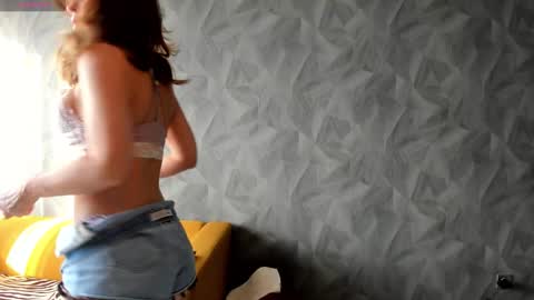 Selena online show from October 15, 3:17 am