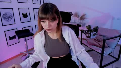 Snapshot of selenadearden chatting on December 22, 10:28 am Selena ntmy online show from December 22, 10:28 am