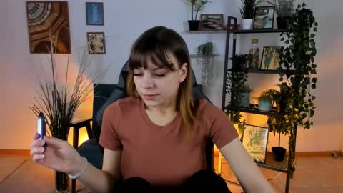 Snapshot of selenadearden chatting on January 3, 1:36 pm Selena ntmy online show from January 3, 1:36 pm