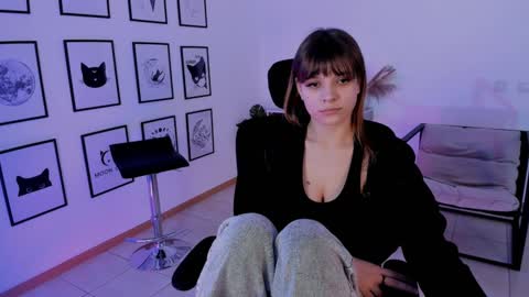 Snapshot of selenadearden chatting on January 5, 5:09 pm Selena ntmy online show from January 5, 5:09 pm