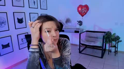 Snapshot of selenadearden chatting on February 19, 2:01 pm Selena ntmy online show from February 19, 2:01 pm