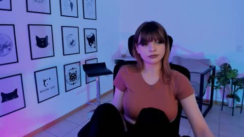 Snapshot of selenadearden chatting on March 5, 7:49 pm Selena ntmy online show from March 5, 7:49 pm