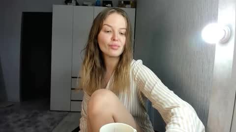 selenagentle online show from February 2, 3:16 am