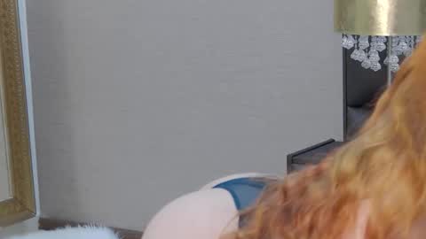 Snapshot of selenahanson chatting on April 15, 5:09 pm SelenaHanson online show from April 15, 5:09 pm