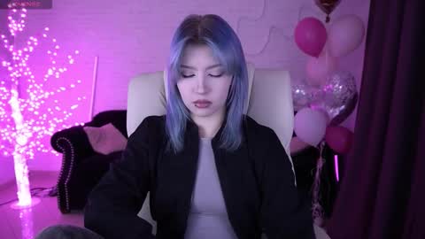 selenairis online show from February 21, 2:01 am