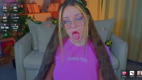 selenamills online show from April 3, 2:09 am