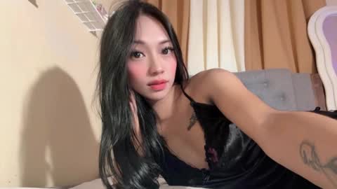 Snapshot of selenareyes chatting on January 6, 2:54 pm JC online show from January 6, 2:54 pm