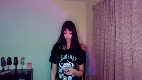Snapshot of selene_hebe chatting on July 18, 3:33 am selene_hebe online show from July 18, 3:33 am