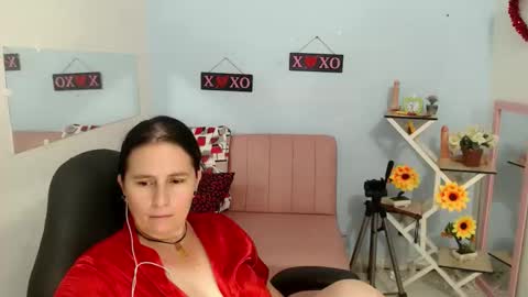 Snapshot of selene_mom chatting on September 19, 7:03 pm selene online show from September 19, 7:03 pm