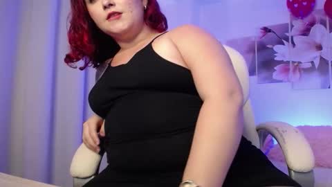 selene_rouse_ online show from February 19, 10:39 pm