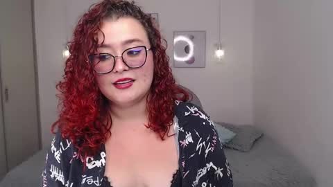 selene_rouse_ online show from April 30, 12:17 am