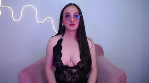 selene_swee online show from June 26, 10:47 pm