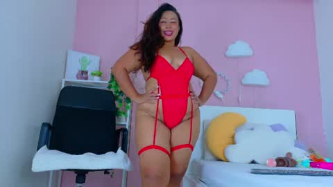 Snapshot of selenegibson__ chatting on June 12, 7:35 pm SELENE GIBSON online show from June 12, 7:35 pm