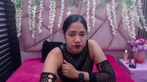 selenerose69 online show from December 14, 1:55 am