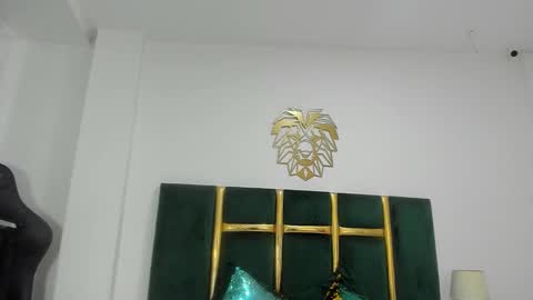 Snapshot of selenihot_ chatting on November 1, 2:08 pm selenihot_ online show from November 1, 2:08 pm