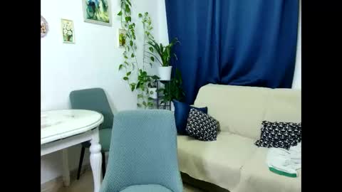 Snapshot of selenna57 chatting on December 4, 6:16 pm Selenna online show from December 4, 6:16 pm