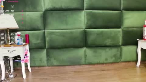 Selen online show from November 3, 7:59 pm