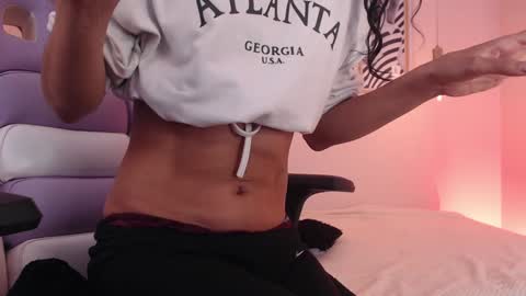 Snapshot of seleny_fitness chatting on January 30, 1:42 pm Mayte online show from January 30, 1:42 pm