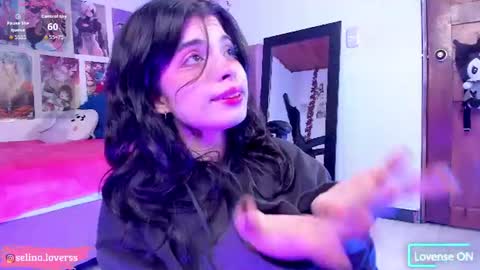 Snapshot of selina_lovers_ chatting on July 17, 5:47 am Selina online show from July 17, 5:47 am